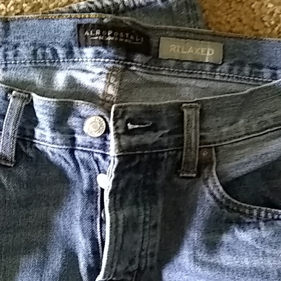Aeropostale Relaxed Fit Jeans - Picture 2 of 7